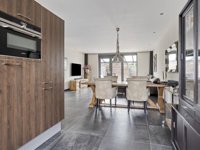 Zilverdragerstraat 8, Etten-Leur