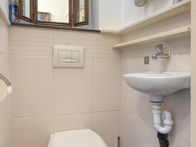 Bernhardstraat 12, Geleen