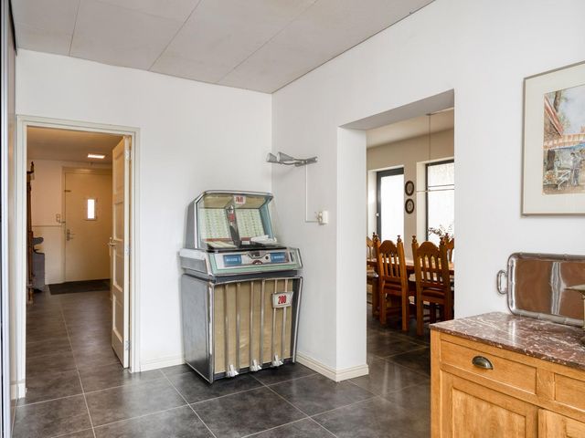 Bernhardstraat 12, Geleen