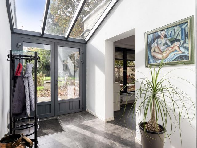 Bernhardstraat 12, Geleen