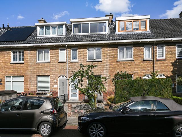 Jan de Weertstraat 32, Den Haag