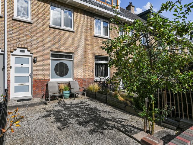 Jan de Weertstraat 32, Den Haag