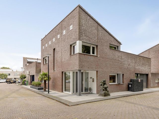 Erik Herfststraat 5, Waalwijk