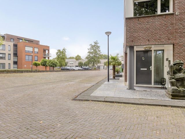 Erik Herfststraat 5, Waalwijk