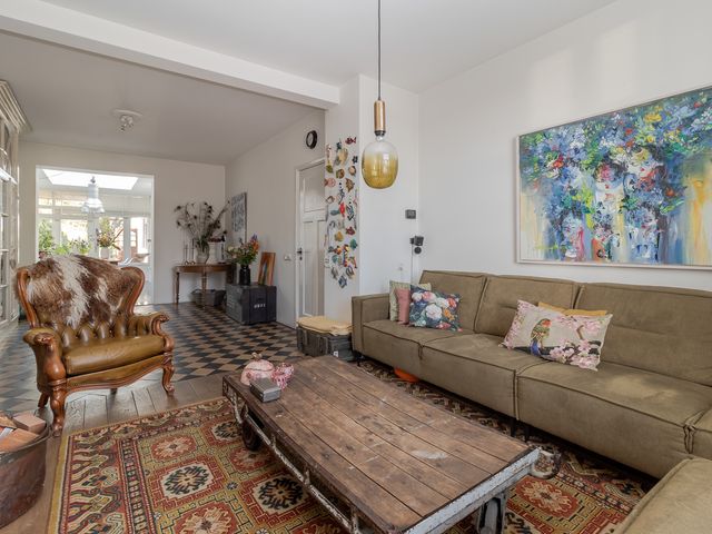 Raadhuisstraat 27, Urmond