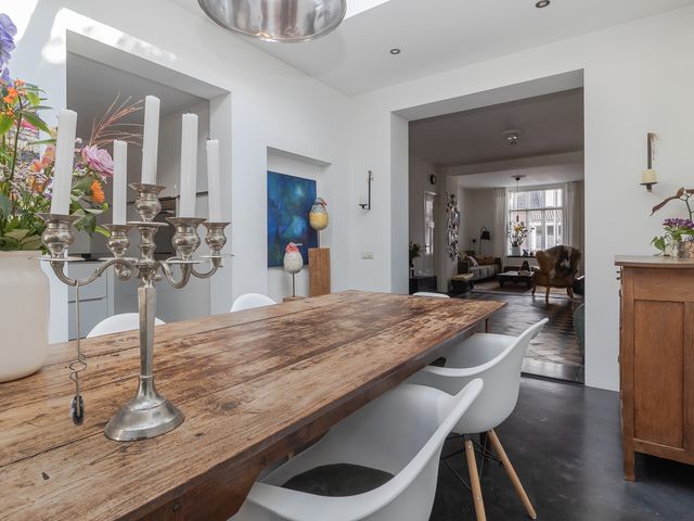 Raadhuisstraat 27, Urmond