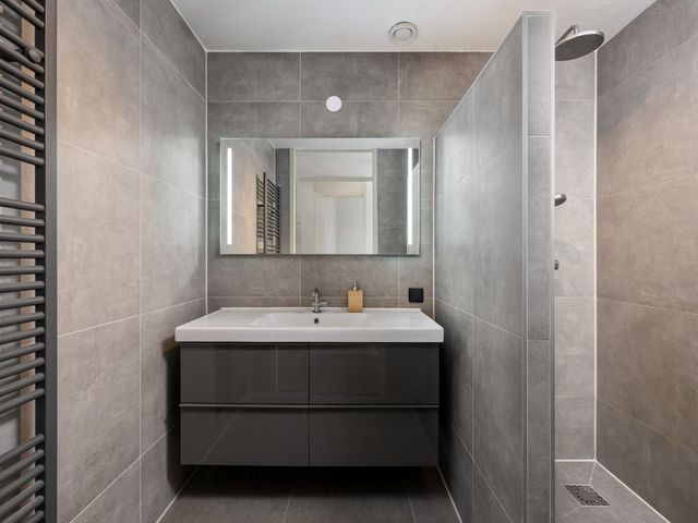 Piet Paaltjensplein 25, Rotterdam