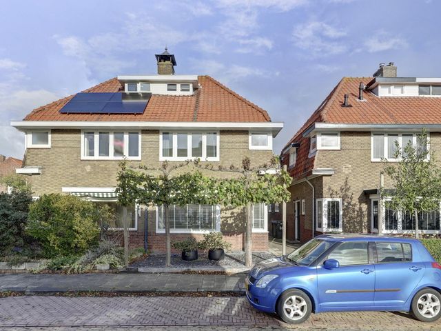 Kamperfoeliestraat 52, Goes