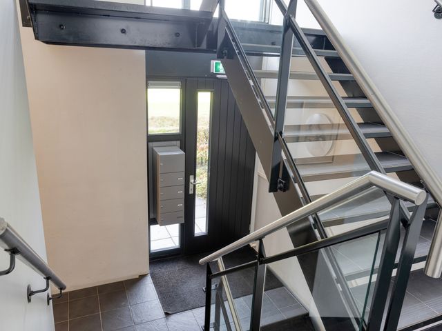 Karmelhof 5, Zenderen