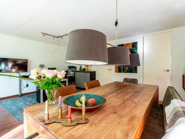 Novemberstraat 13, Almere