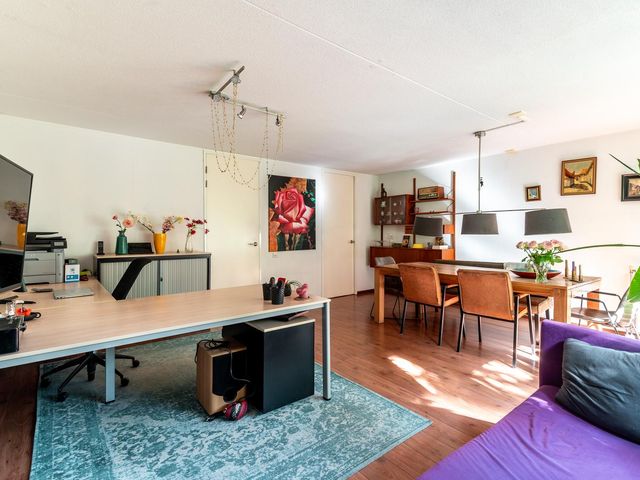 Novemberstraat 13, Almere