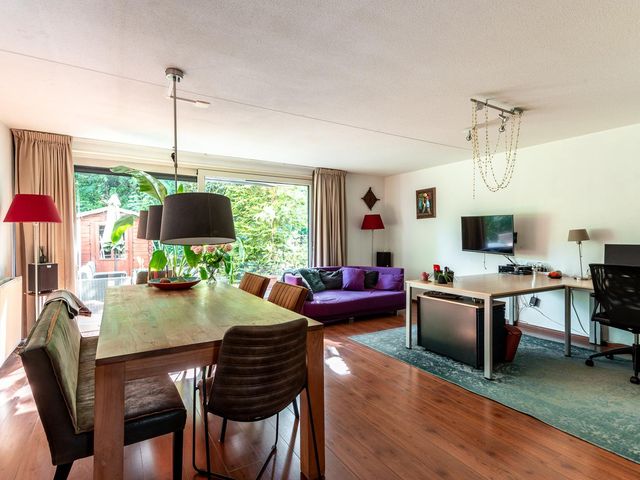 Novemberstraat 13, Almere