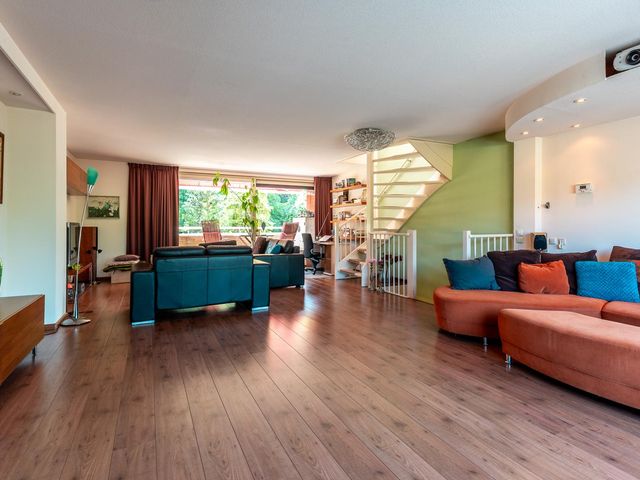 Novemberstraat 13, Almere