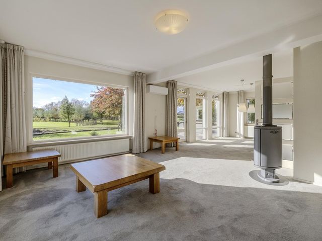 Vijfhoek 6, Fluitenberg