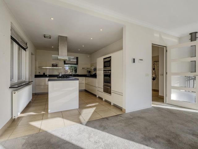 Vijfhoek 6, Fluitenberg