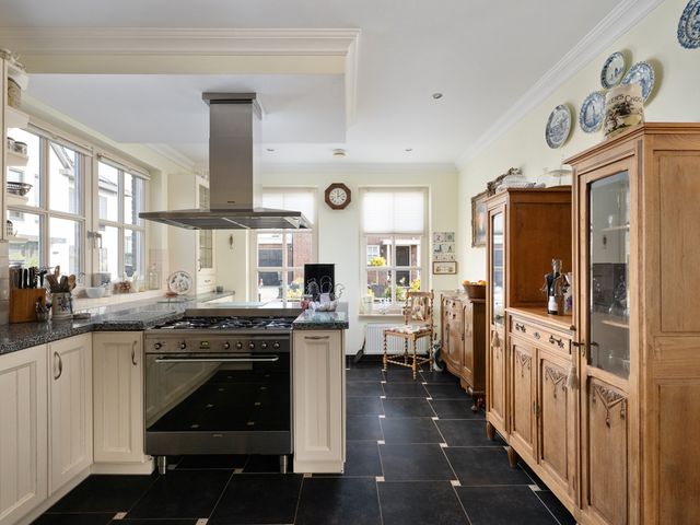 Gerrit Voorenkade 1, Rotterdam