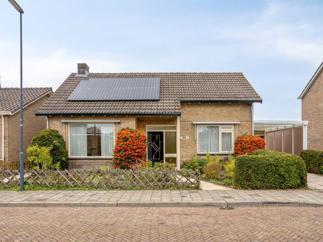 Van Steestraat 3, 's-Heerenhoek