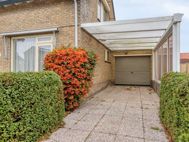 Van Steestraat 3, 's-Heerenhoek