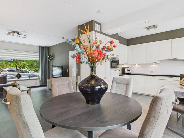 Madame Curiestraat 28, Terneuzen