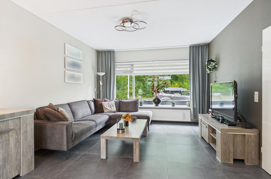 Madame Curiestraat 28