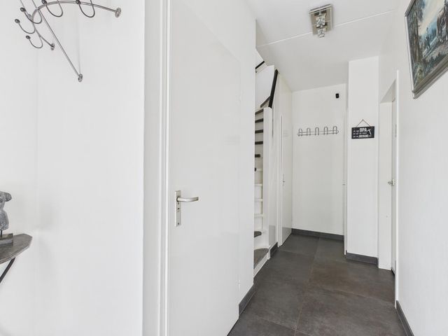 Madame Curiestraat 28, Terneuzen