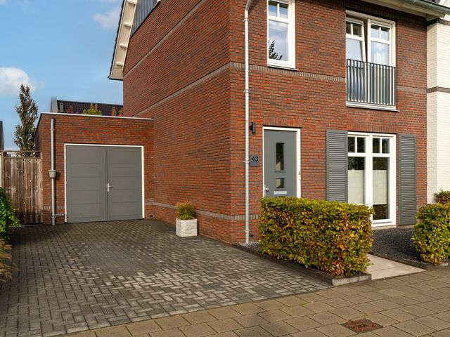 Boomgaard 43, Nieuwendijk