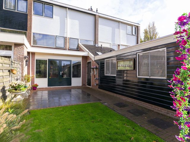 Beukenlaan 75, Twisk