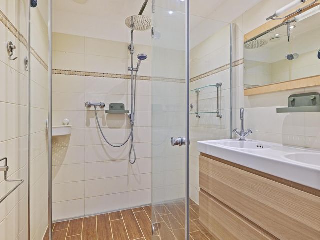 Valkenburgerstraat 153, Amsterdam