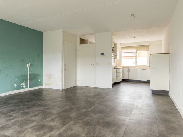 Koninginneweg 24, Numansdorp