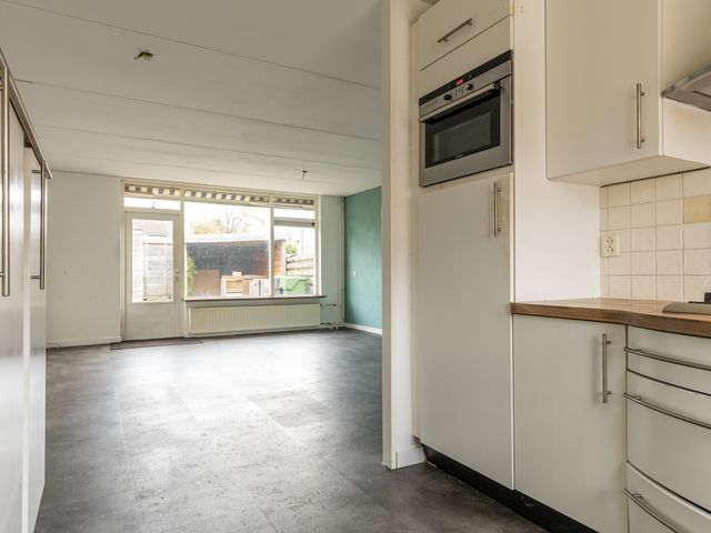 Koninginneweg 24, Numansdorp