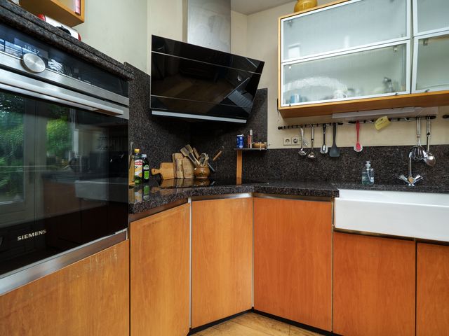 Burgemeester de Bruïnelaan 103, Zwijndrecht