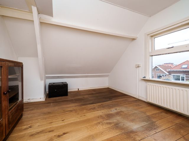 Burgemeester de Bruïnelaan 103, Zwijndrecht