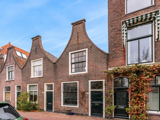 Oude Rijn 186, Leiden