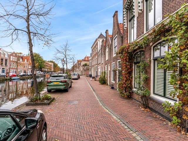 Oude Rijn 186, Leiden