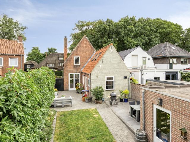 Adelstraat 25, Made