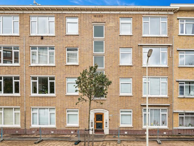 Medemblikstraat 302, 'S-Gravenhage