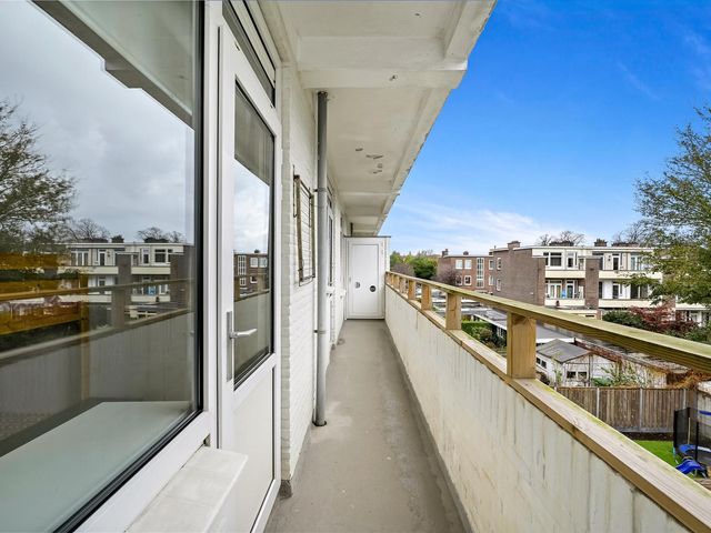 Medemblikstraat 302, 'S-Gravenhage