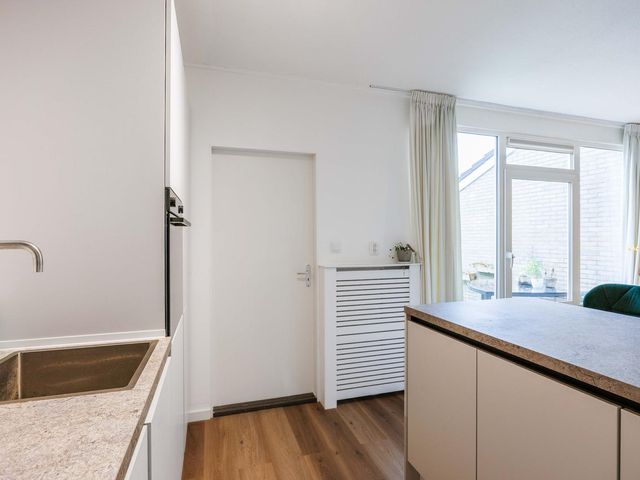 Maagdepalm 78, Leeuwarden