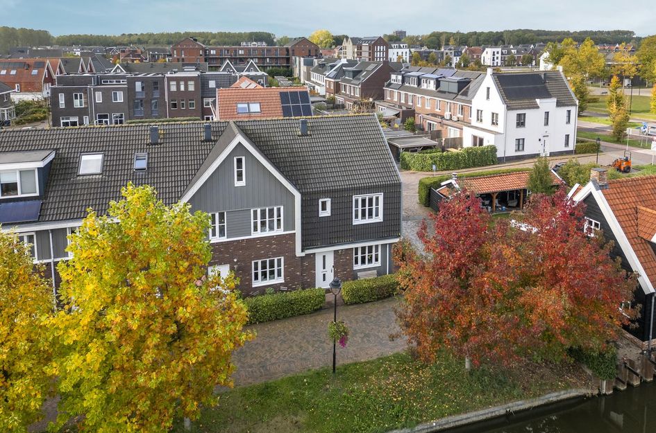 Charles Wilsonstraat 15