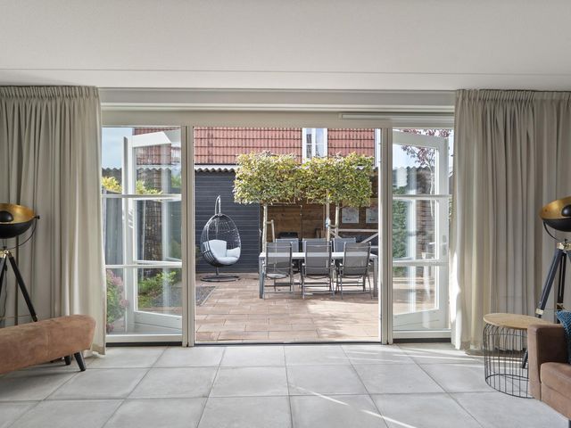 Charles Wilsonstraat 15, Almere