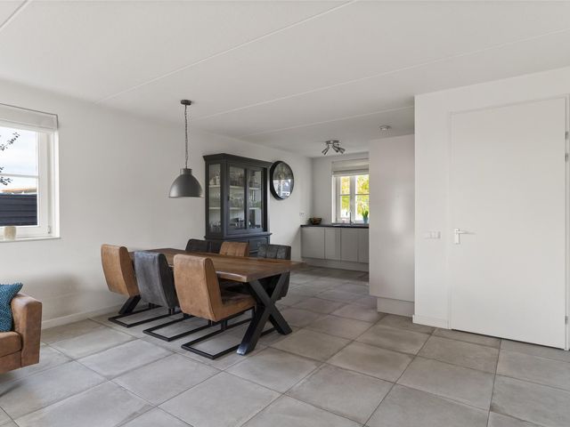 Charles Wilsonstraat 15, Almere