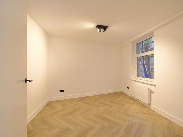 Amsterdamsestraat 2A, Den Haag