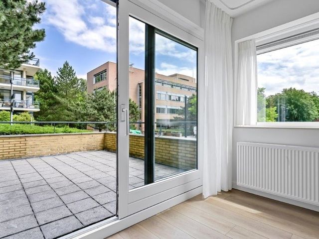 Jan Willem Frisohof 8, Den Haag