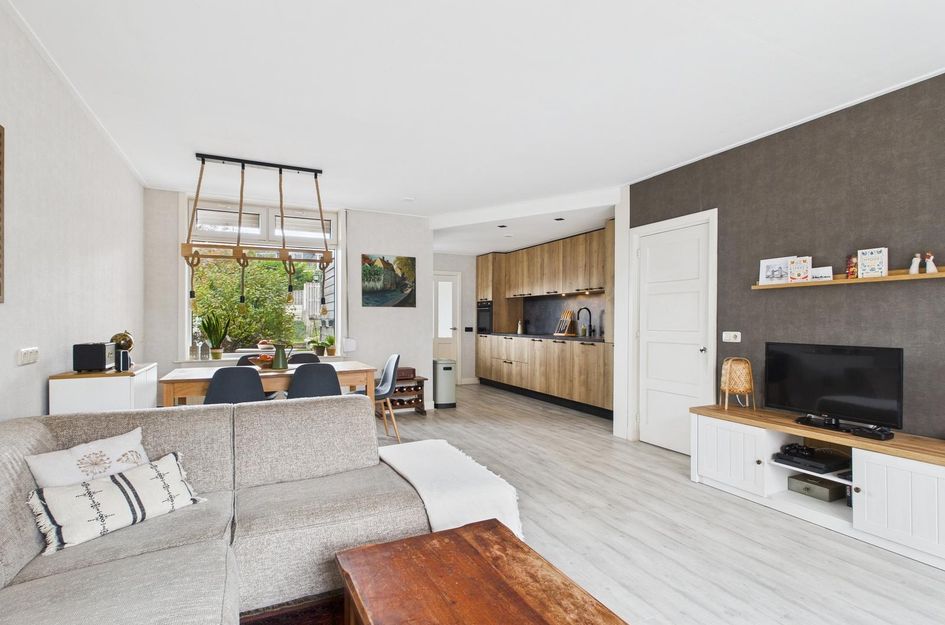 Burg. Langebeekestraat 4