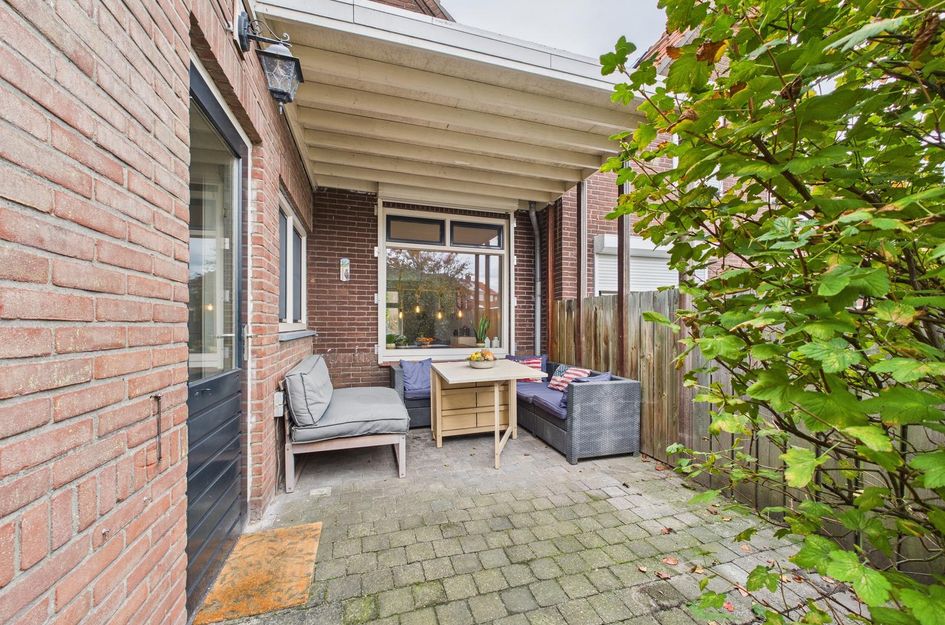 Burg. Langebeekestraat 4