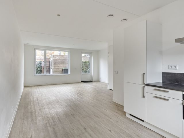 Abtswoudseweg 12A, Delft