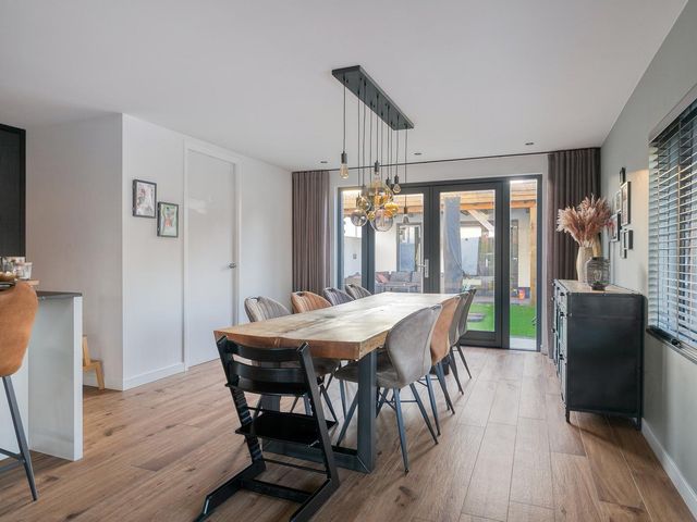 Pastoor de Beeckstraat 1, Goirle