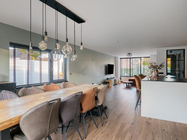 Pastoor de Beeckstraat 1, Goirle