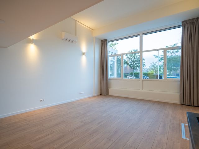 Gerard Douplantsoen 36, Voorschoten