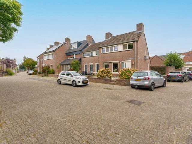 Straatsburglaan 30, Eindhoven